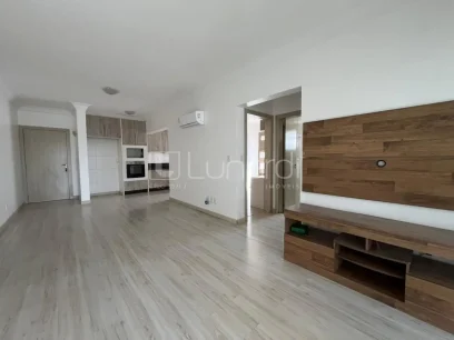 Foto Apartamento com 2 Dormitórios