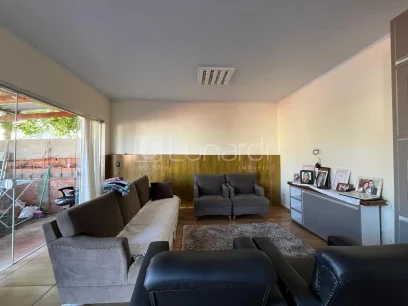 Foto Casa com 1 Dormitório