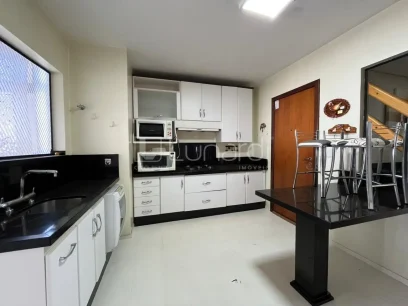 Foto Apartamento Duplex com 3 Suítes