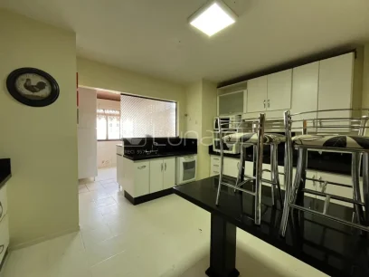 Foto Apartamento Duplex com 3 Suítes