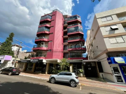 Foto Apartamento Duplex com 3 Suítes