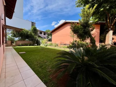 Foto Casa com 3 Dormitórios