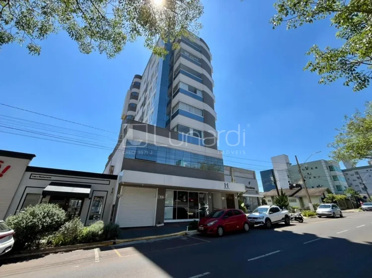 Apartamento com 3 Suítes