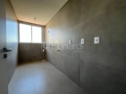 Foto Apartamento com 3 Suítes