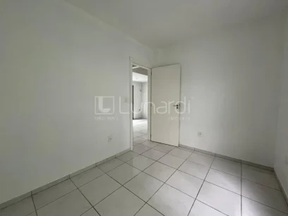 Foto Apartamento com 2 Dormitórios