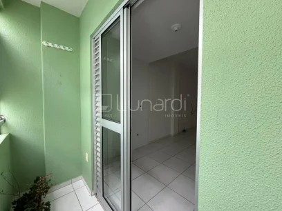 Foto Apartamento com 2 Dormitórios