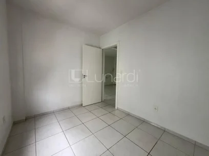 Foto Apartamento com 2 Dormitórios