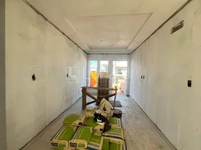 Casa com 2 Dormitórios - Miniatura - Lunardi Imóveis