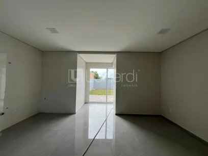 Foto Sobrado com 3 Dormitórios