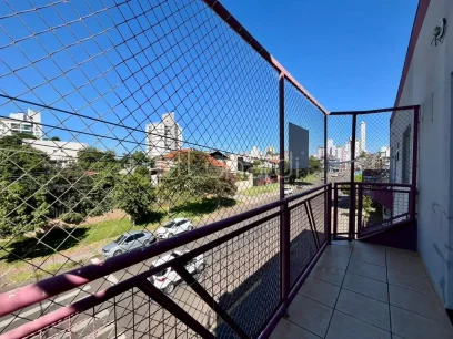 Foto Apartamento com 3 Dormitórios