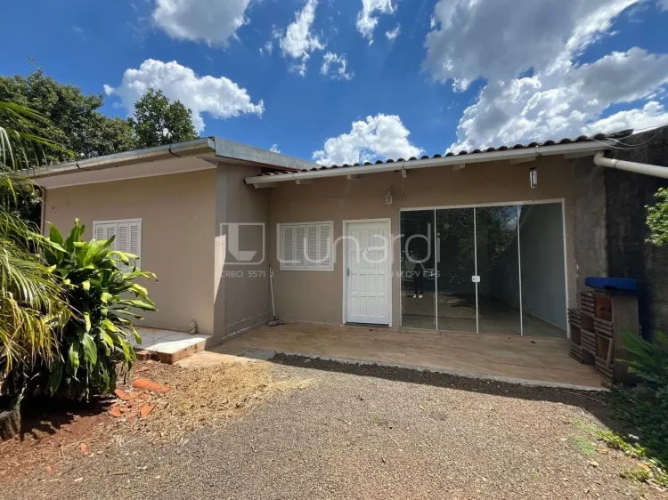 Casa com 3 Dormitórios