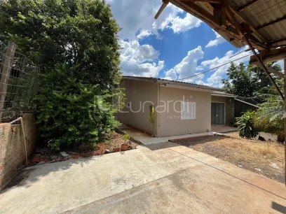 Foto Casa com 3 Dormitórios