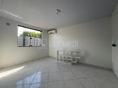 Casa com 3 Dormitórios - Miniatura - Lunardi Imóveis