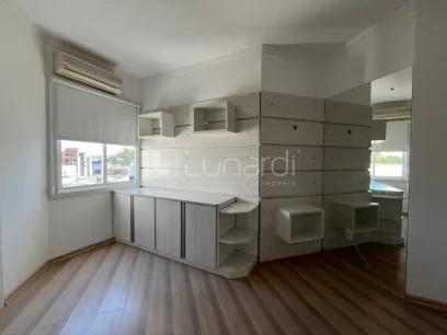 Foto Apartamento com 2 Dormitórios
