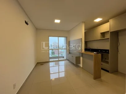 Foto Apartamento com 2 Dormitórios