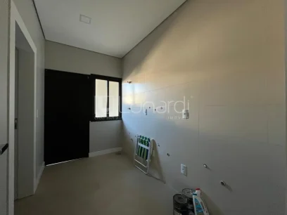 Casa com 4 Suítes - Miniatura - Lunardi Imóveis