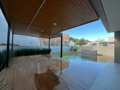 Casa com 4 Suítes - Miniatura - Lunardi Imóveis