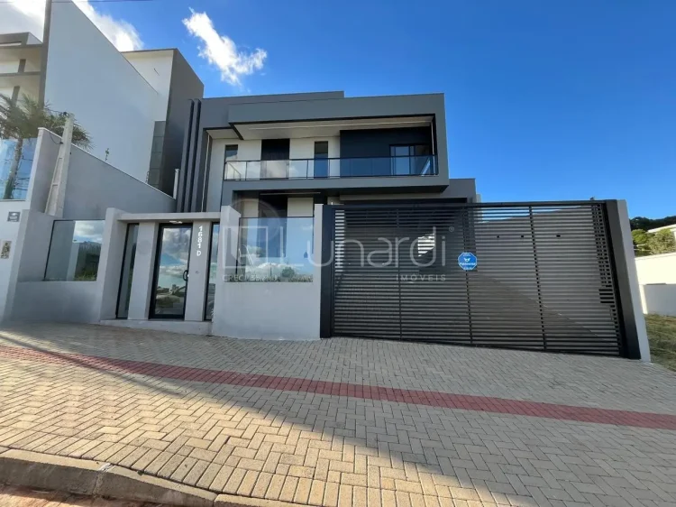 Casa com 4 Suítes - Lunardi Imóveis