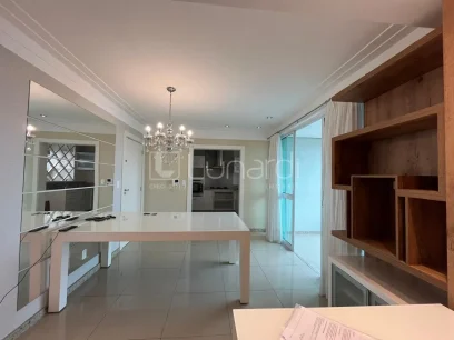 Foto Apartamento com 3 Dormitórios