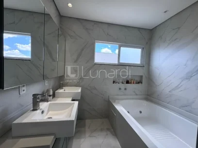 Foto Casa com 3 Suítes