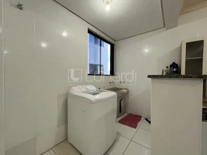 Foto Apartamento com 2 Dormitórios