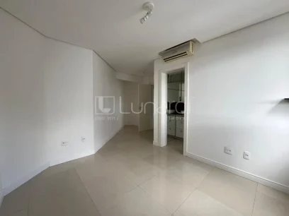 Foto Apartamento com 3 Dormitórios
