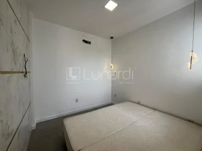 Foto Apartamento com 2 Dormitórios