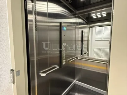 Foto Apartamento com 2 Dormitórios