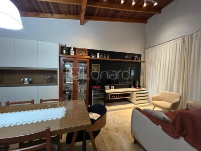 Foto Casa com 3 Dormitórios