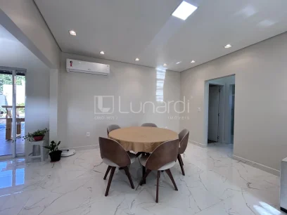 Casa com 3 Dormitórios - Miniatura - Lunardi Imóveis