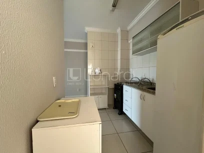 Foto Apartamento com 2 Dormitórios