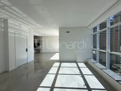 Apartamento com 4 Dormitórios - Miniatura - Lunardi Imóveis