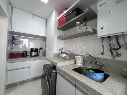 Foto Apartamento com 3 Dormitórios