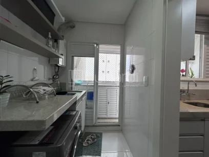 Foto Apartamento com 3 Dormitórios