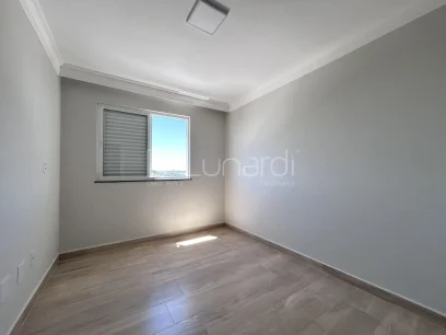 Foto Apartamento com 3 Dormitórios