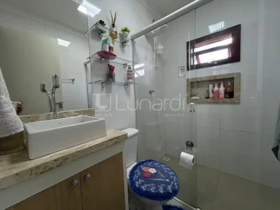 Foto Casa com 3 Dormitórios