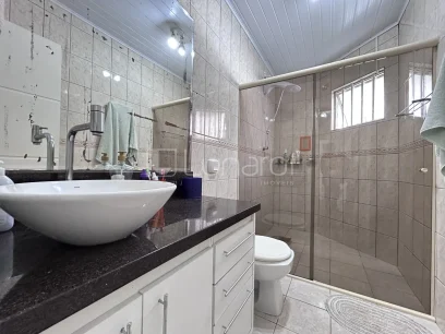 Casa com 4 Dormitórios - Miniatura - Lunardi Imóveis