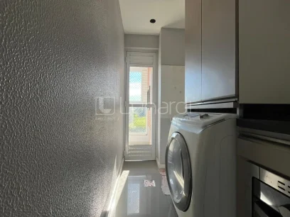 Foto Apartamento com 2 Dormitórios