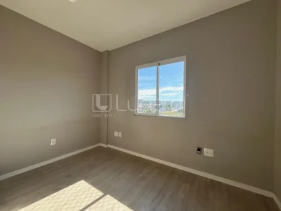 Foto Apartamento com 2 Dormitórios