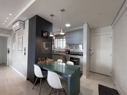 Foto Apartamento com 3 Dormitórios