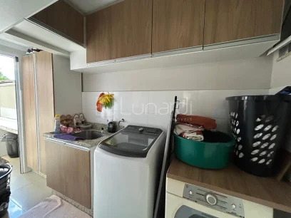 Foto Casa com 3 Dormitórios