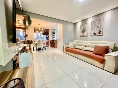 Foto Apartamento com 3 Dormitórios