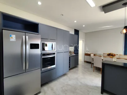 Casa com 3 Dormitórios - Miniatura - Lunardi Imóveis