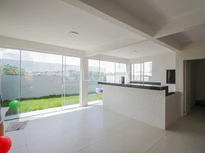 Casa com 3 Dormitórios - Miniatura - Lunardi Imóveis