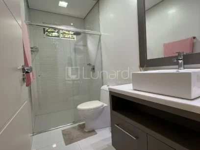 Casa com 3 Dormitórios - Miniatura - Lunardi Imóveis