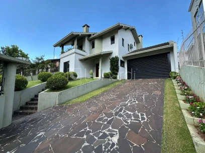 Casa com 3 Dormitórios - Lunardi Imóveis