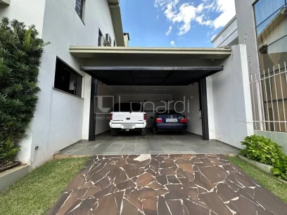 Casa com 3 Dormitórios - Miniatura - Lunardi Imóveis