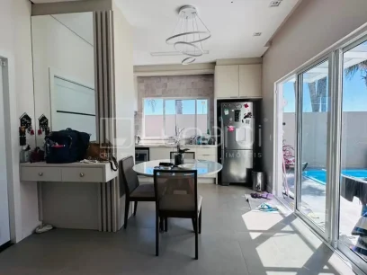 Casa com 3 Dormitórios - Miniatura - Lunardi Imóveis