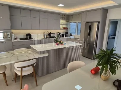 Casa com 3 Dormitórios - Lunardi Imóveis