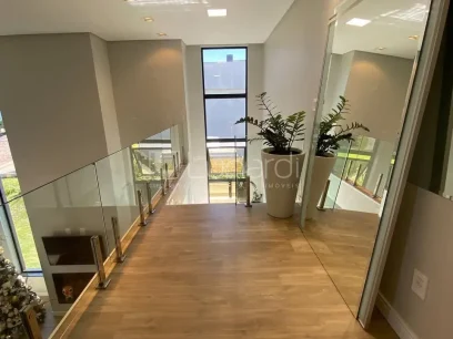 Casa com 4 Dormitórios - Miniatura - Lunardi Imóveis